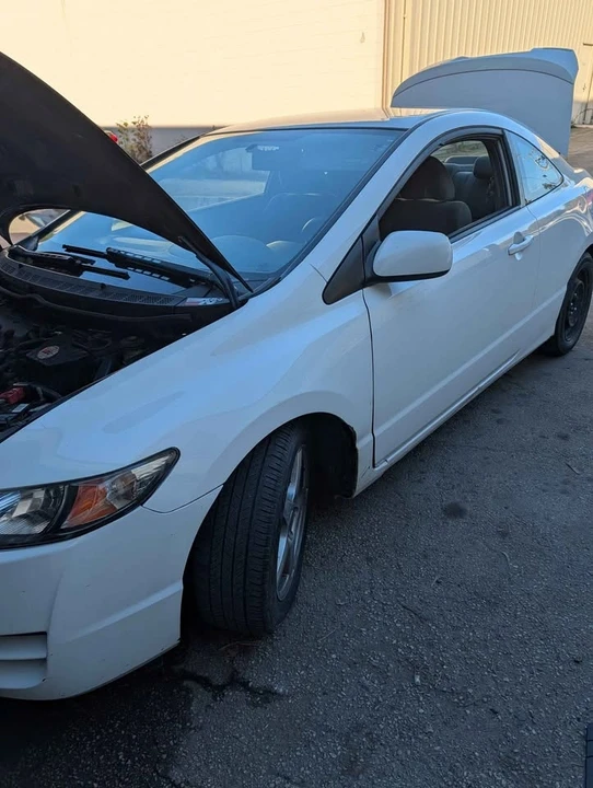 2009 Honda Civic 8th Gen - Image 12 of 14