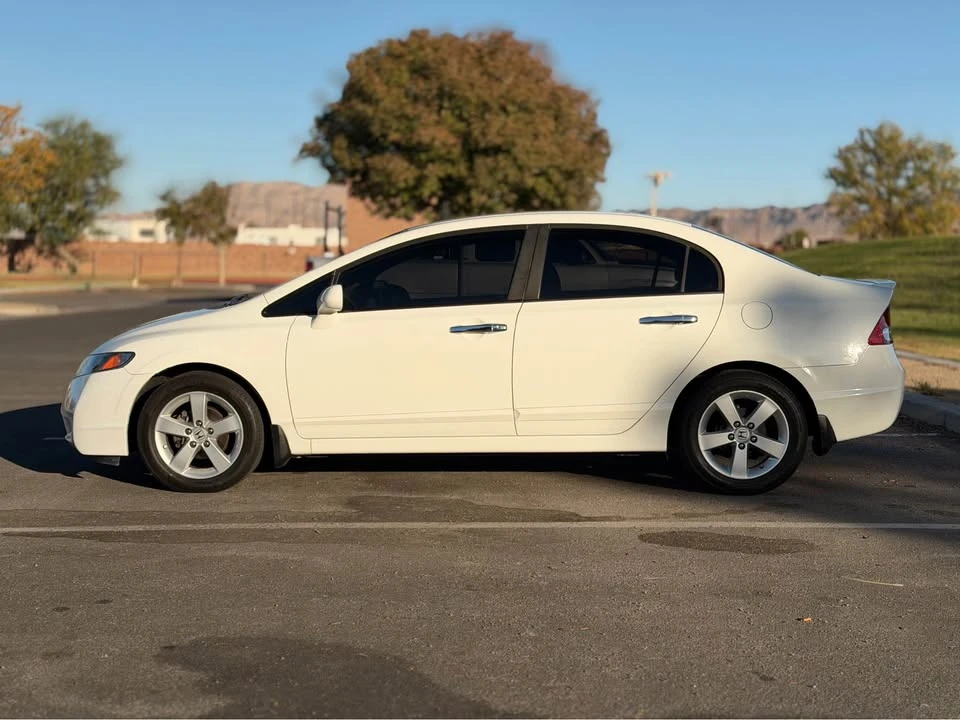 2009 Honda Civic 8th Gen - Image 4 of 11