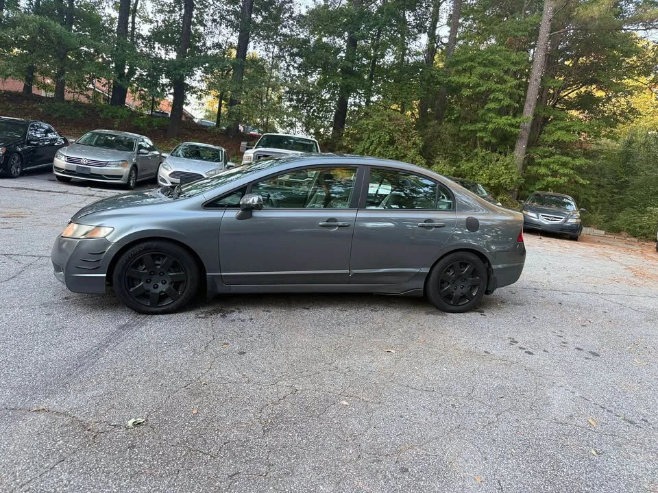 2009 Honda Civic 8th Gen - Image 3 of 15