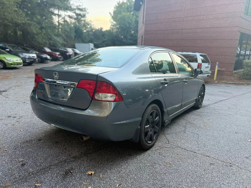 2009 Honda Civic 8th Gen - Image 2 of 15