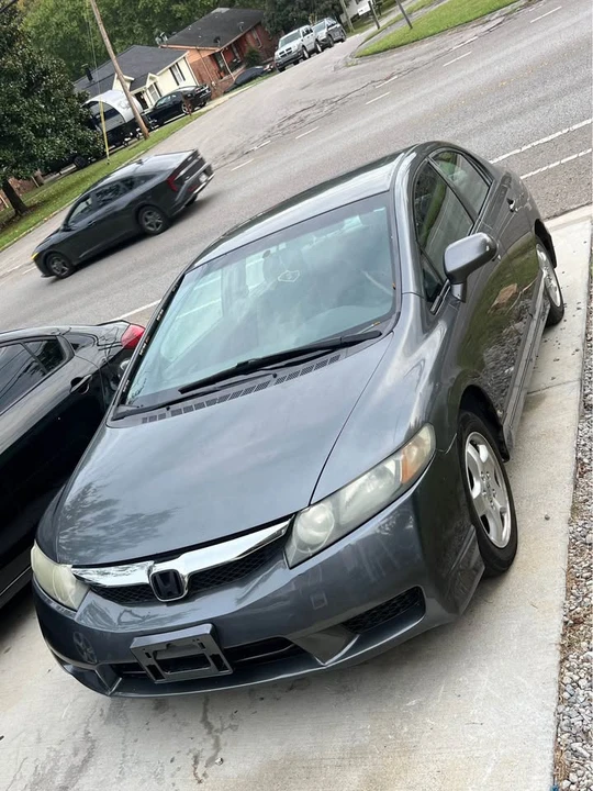 2009 Honda Civic 8th Gen - Image 8 of 12