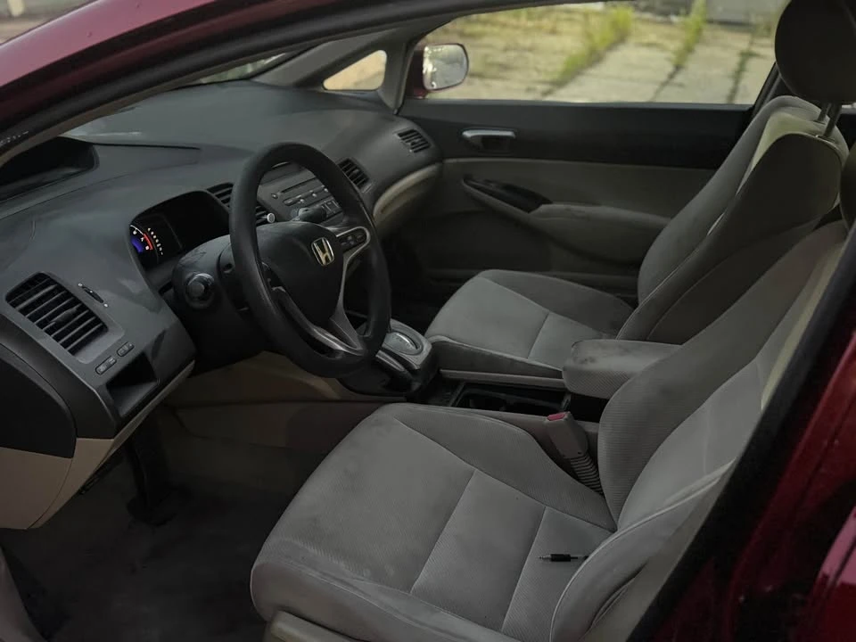 2009 Honda Civic 8th Gen - Image 6 of 8