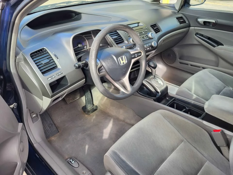 2009 Honda Civic 8th Gen - Image 7 of 14
