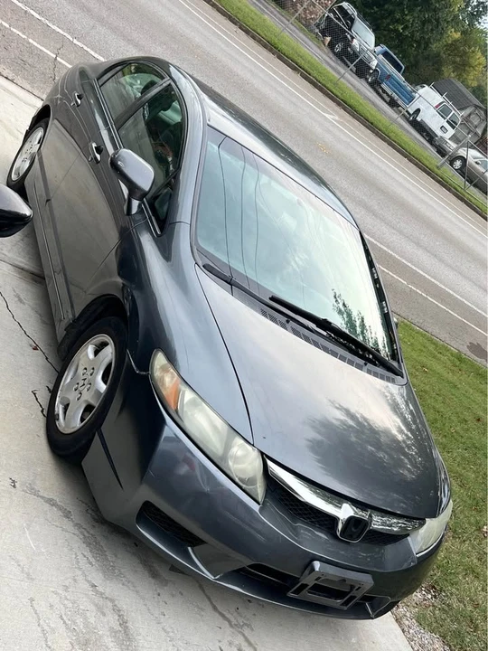 2009 Honda Civic 8th Gen - Image 3 of 12