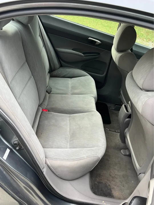 2009 Honda Civic 8th Gen - Image 11 of 12