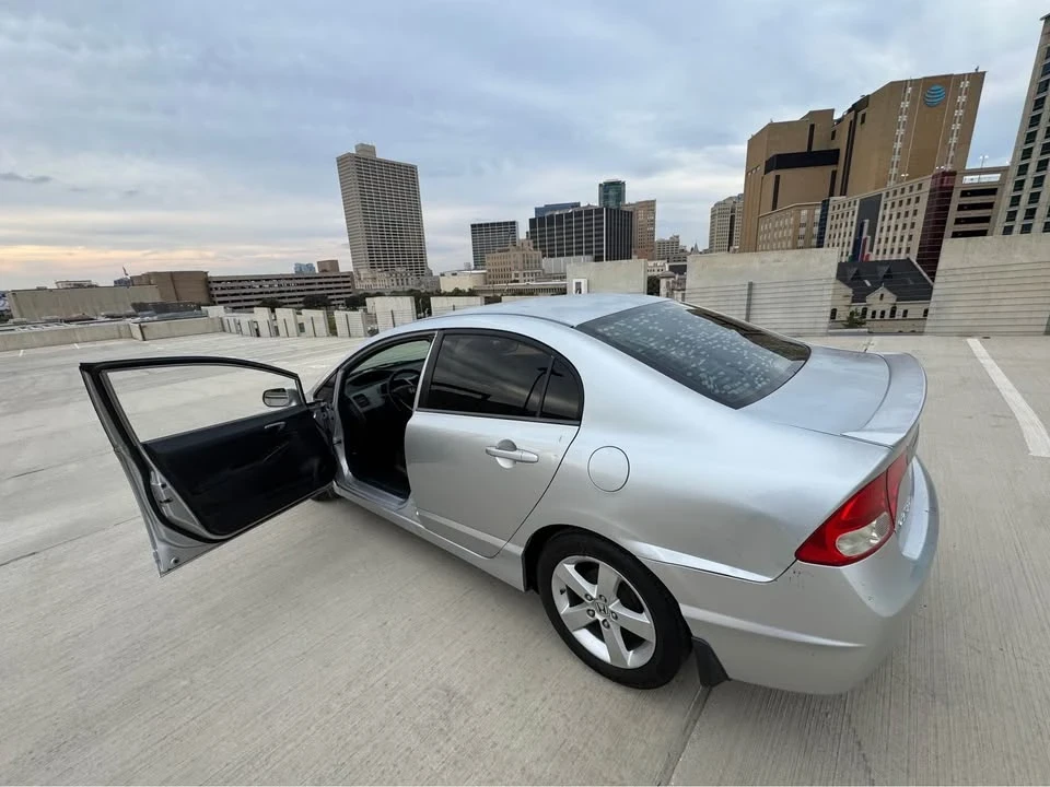 2009 Honda Civic 8th Gen - Image 7 of 13
