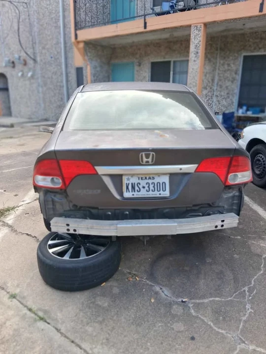 2009 Honda Civic 8th Gen - Image 6 of 8