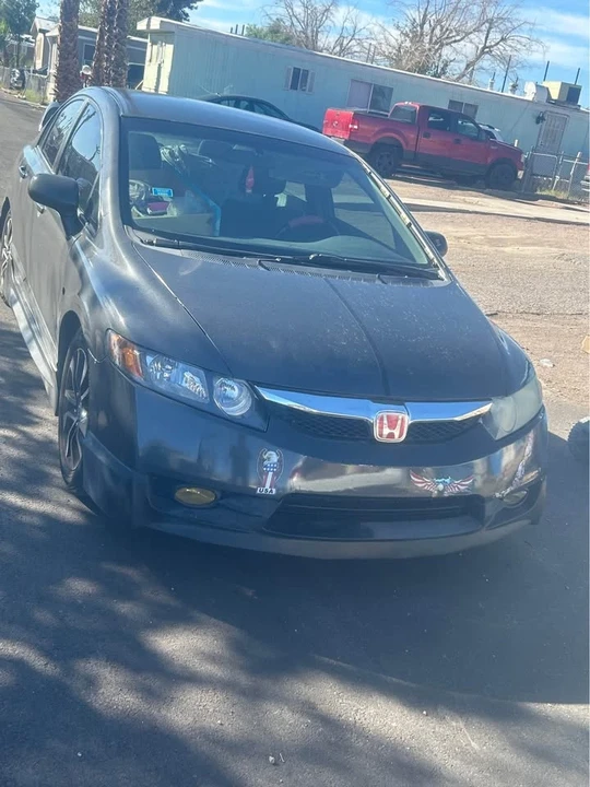 2009 Honda Civic 8th Gen - Image 2 of 9