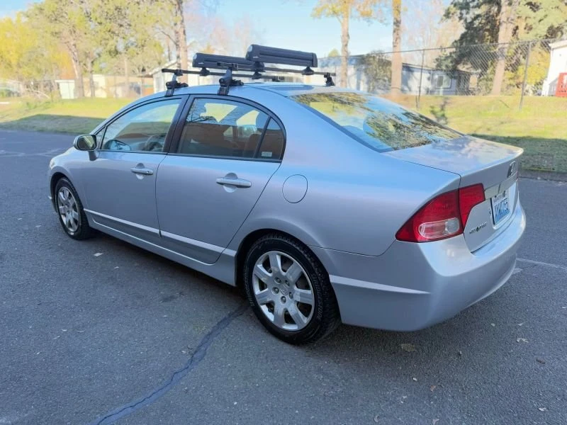 2009 Honda Civic 8th Gen - Image 6 of 17