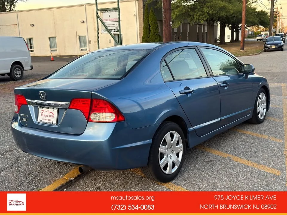 2009 Honda Civic 8th Gen - Image 5 of 16