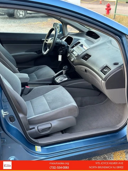 2009 Honda Civic 8th Gen - Image 7 of 16