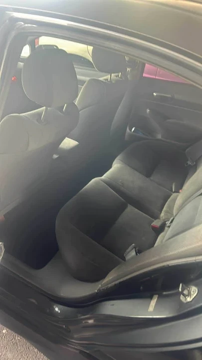 2009 Honda Civic 8th Gen - Image 6 of 9