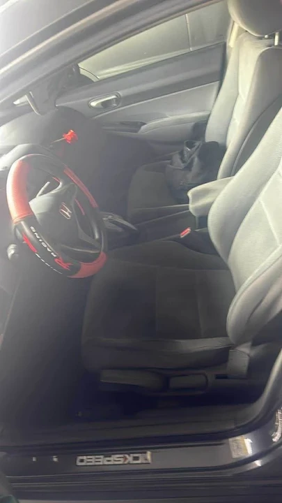 2009 Honda Civic 8th Gen - Image 5 of 9