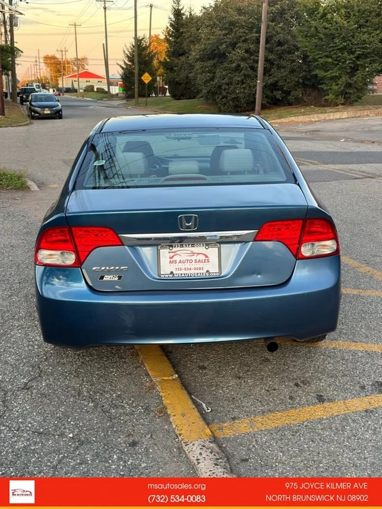 2009 Honda Civic 8th Gen - Image 4 of 16