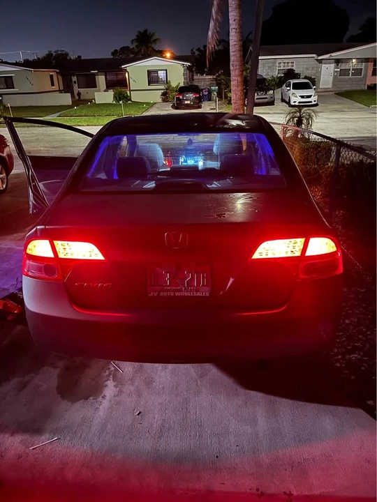 2009 Honda Civic 8th Gen - Image 5 of 10