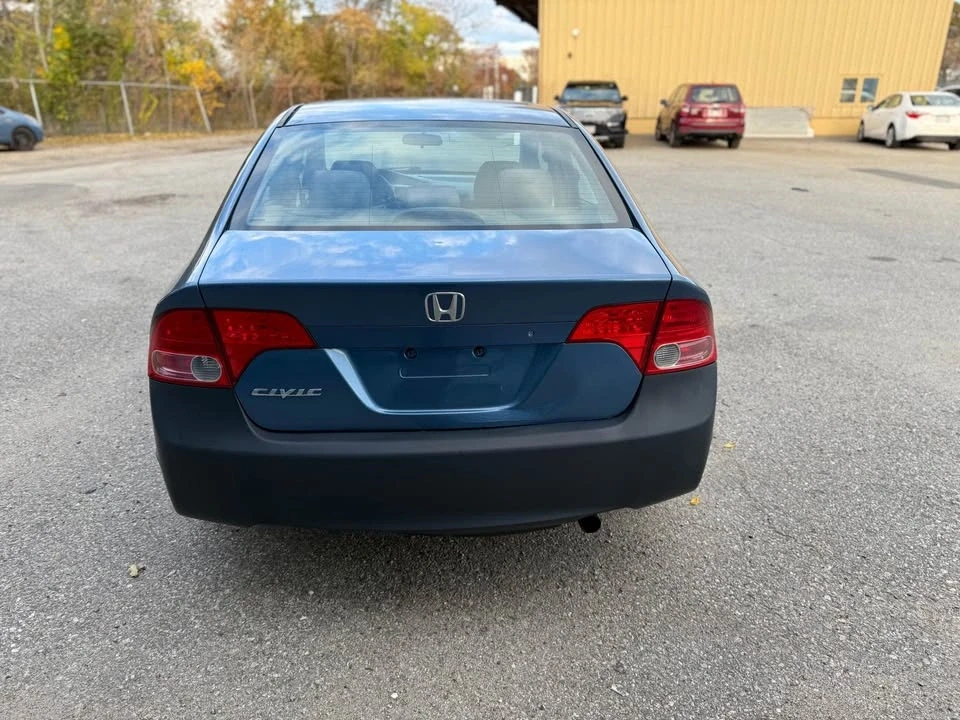 2009 Honda Civic 8th Gen - Image 12 of 17