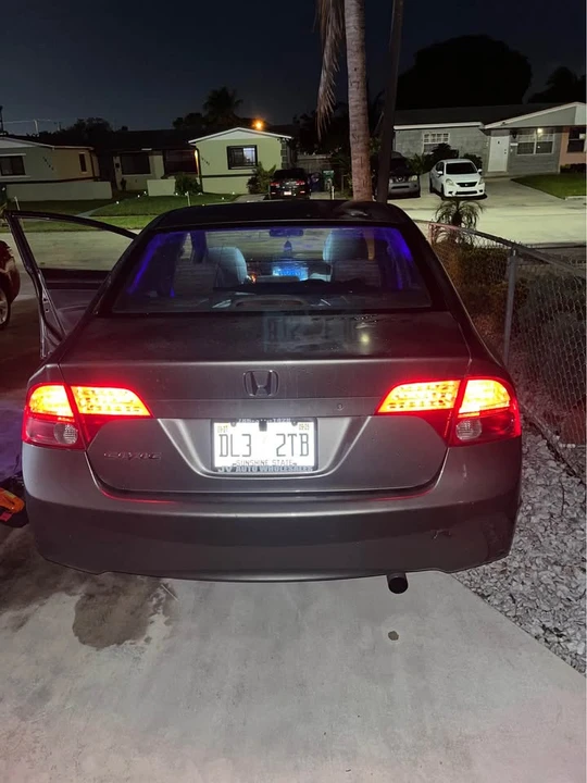 2009 Honda Civic 8th Gen - Image 4 of 10