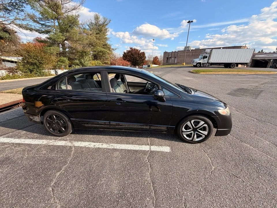2009 Honda Civic 8th Gen - Image 7 of 11