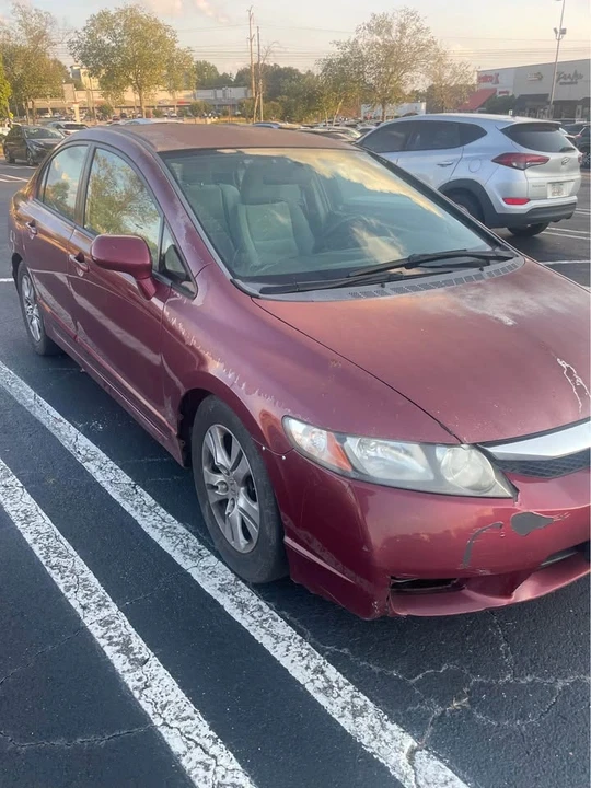 2009 Honda Civic 8th Gen - Image 4 of 13