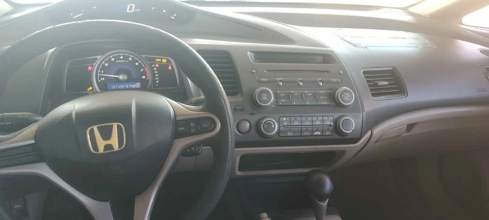 2009 Honda Civic 8th Gen - Image 4 of 7