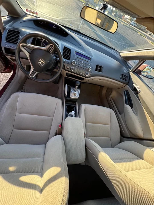 2009 Honda Civic 8th Gen - Image 8 of 9