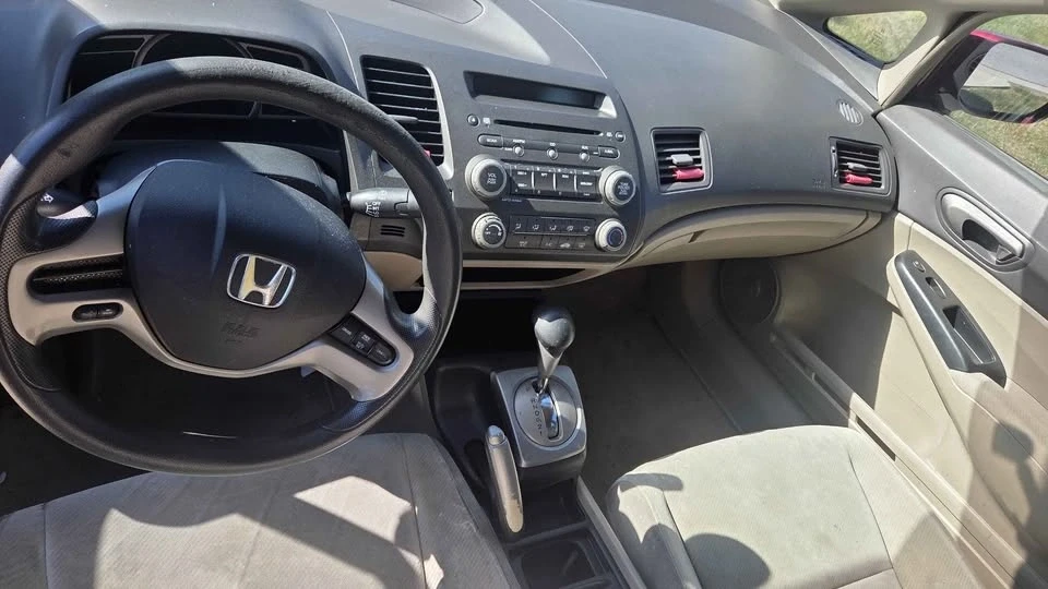 2009 Honda Civic 8th Gen - Image 5 of 6