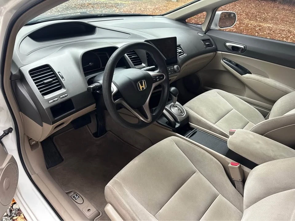 2009 Honda Civic 8th Gen - Image 10 of 14