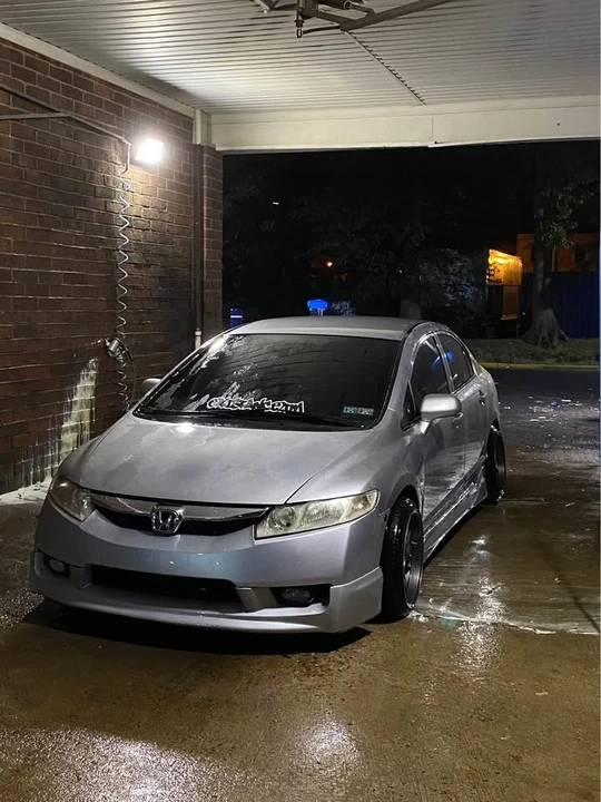 2009 Honda Civic 8th Gen - Image 10 of 18
