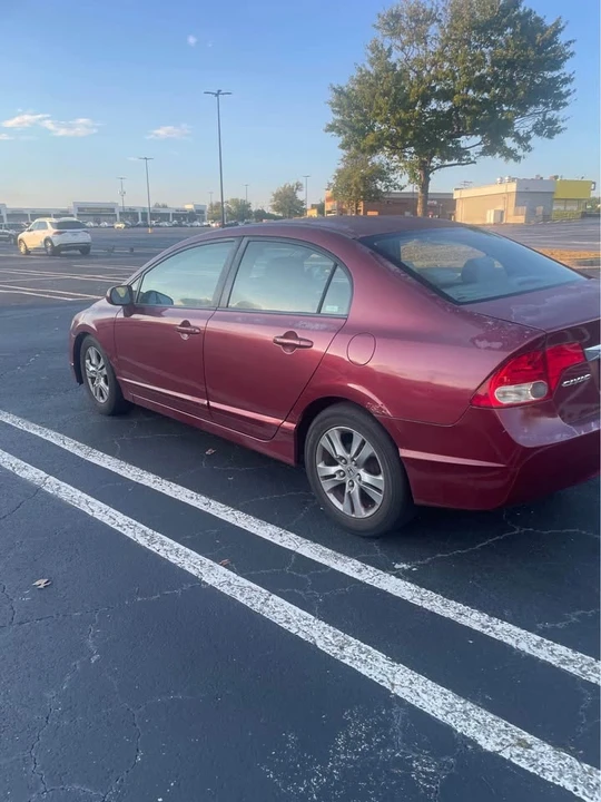 2009 Honda Civic 8th Gen - Image 3 of 13