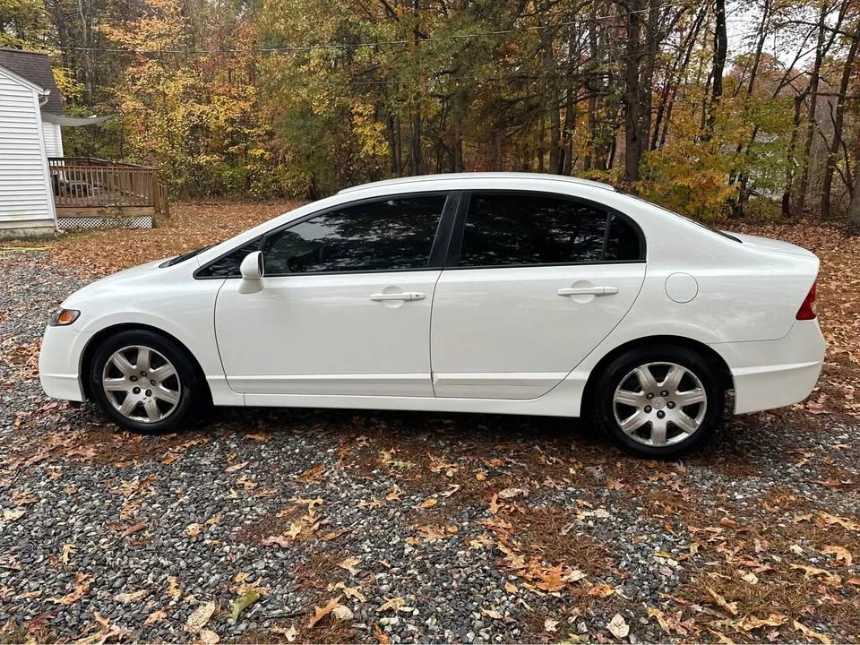 2009 Honda Civic 8th Gen - Image 6 of 14