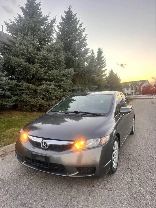 2009 Honda Civic 8th Gen - Image 3 of 13