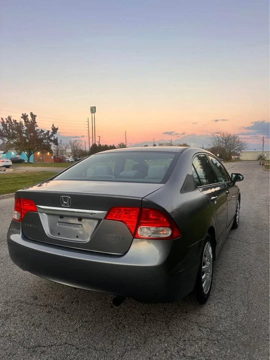 2009 Honda Civic 8th Gen - Image 5 of 13
