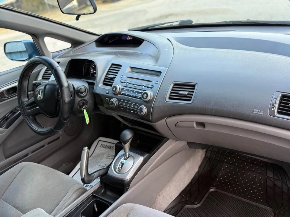 2009 Honda Civic 8th Gen - Image 7 of 17