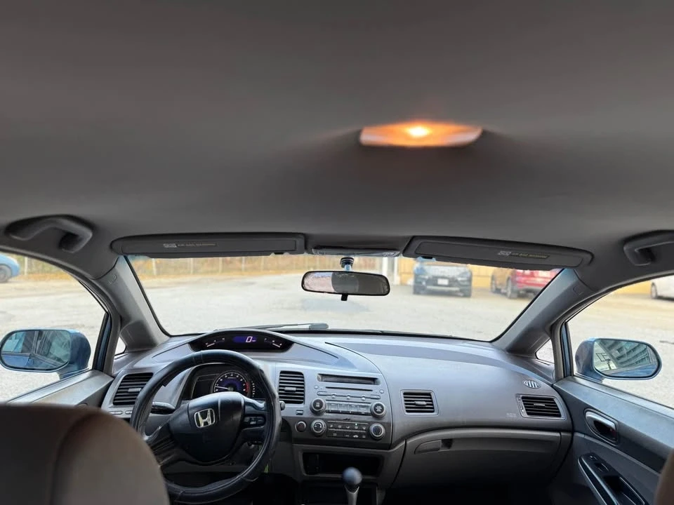 2009 Honda Civic 8th Gen - Image 8 of 17