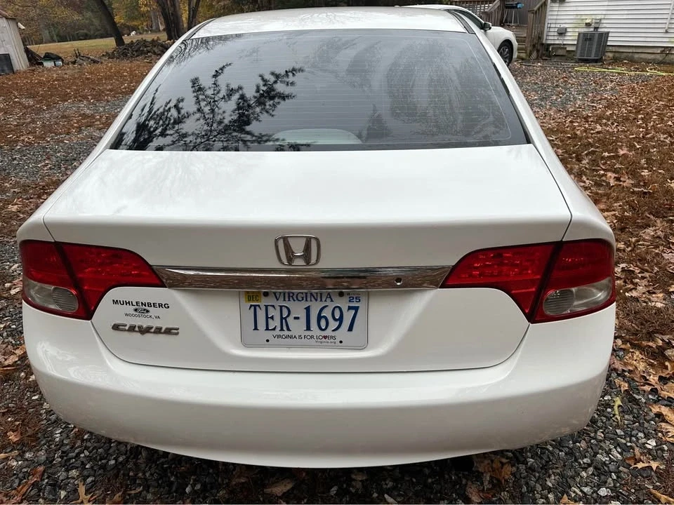 2009 Honda Civic 8th Gen - Image 5 of 14