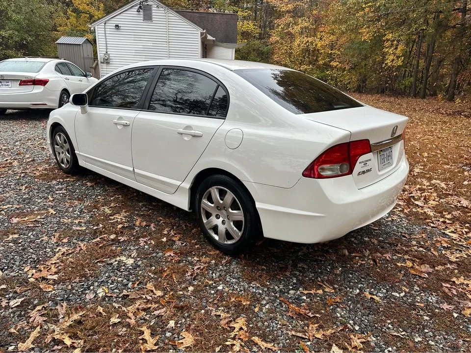 2009 Honda Civic 8th Gen - Image 4 of 14