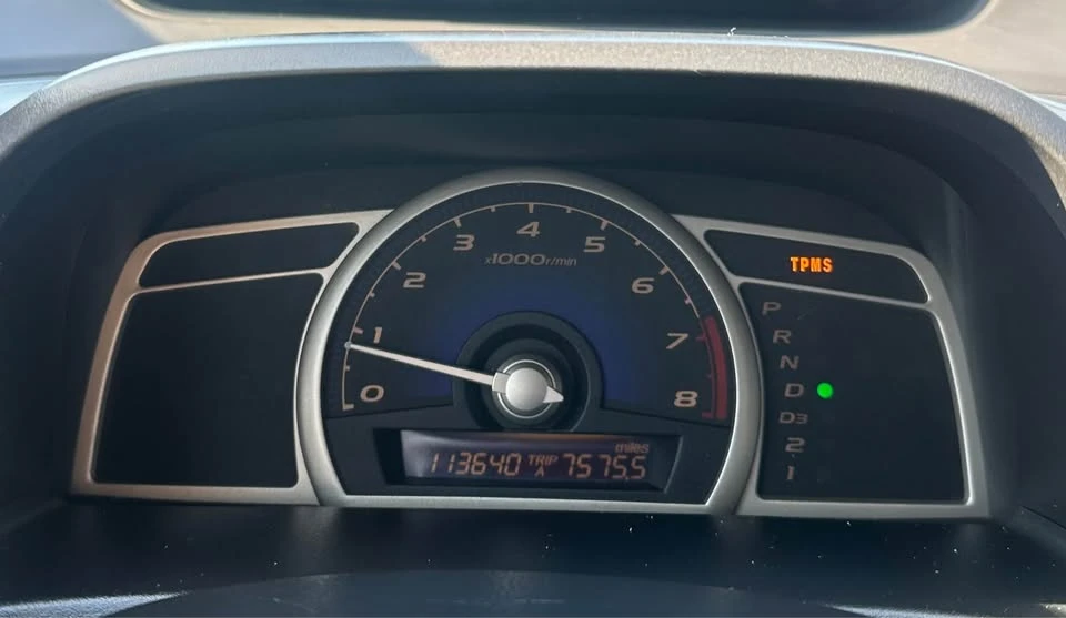 2009 Honda Civic 8th Gen - Image 5 of 15
