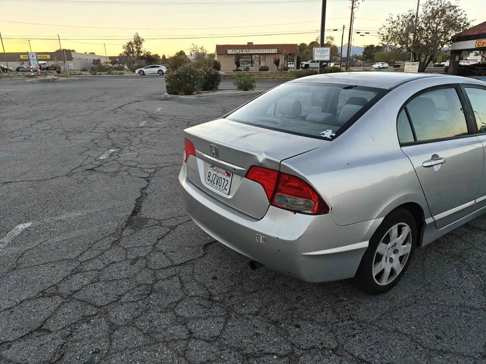 2009 Honda Civic 8th Gen - Image 3 of 7