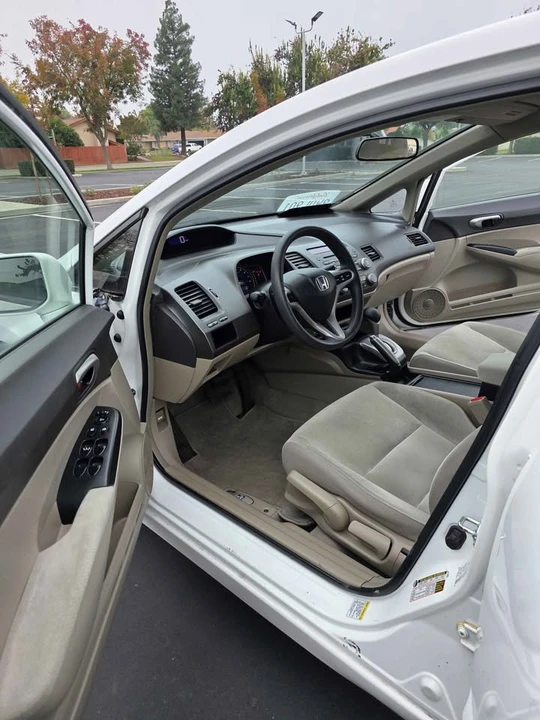 2009 Honda Civic 8th Gen - Image 9 of 12