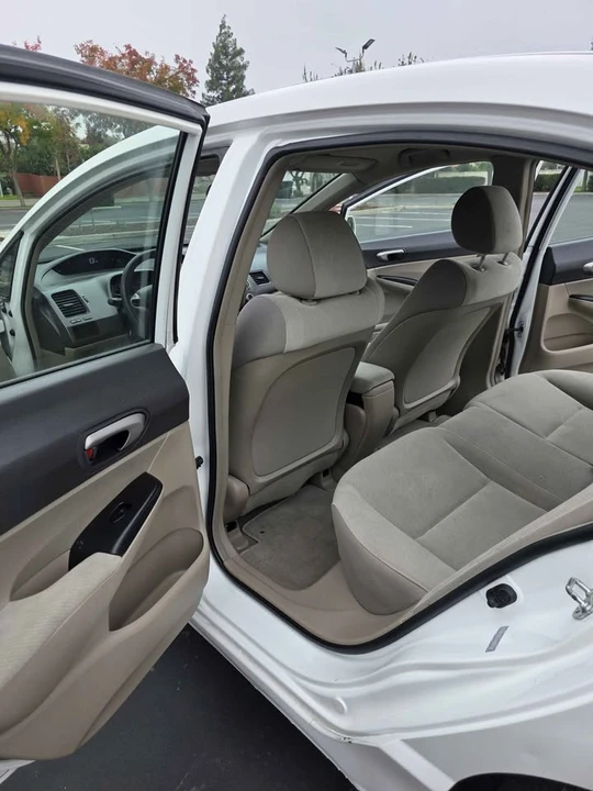 2009 Honda Civic 8th Gen - Image 10 of 12