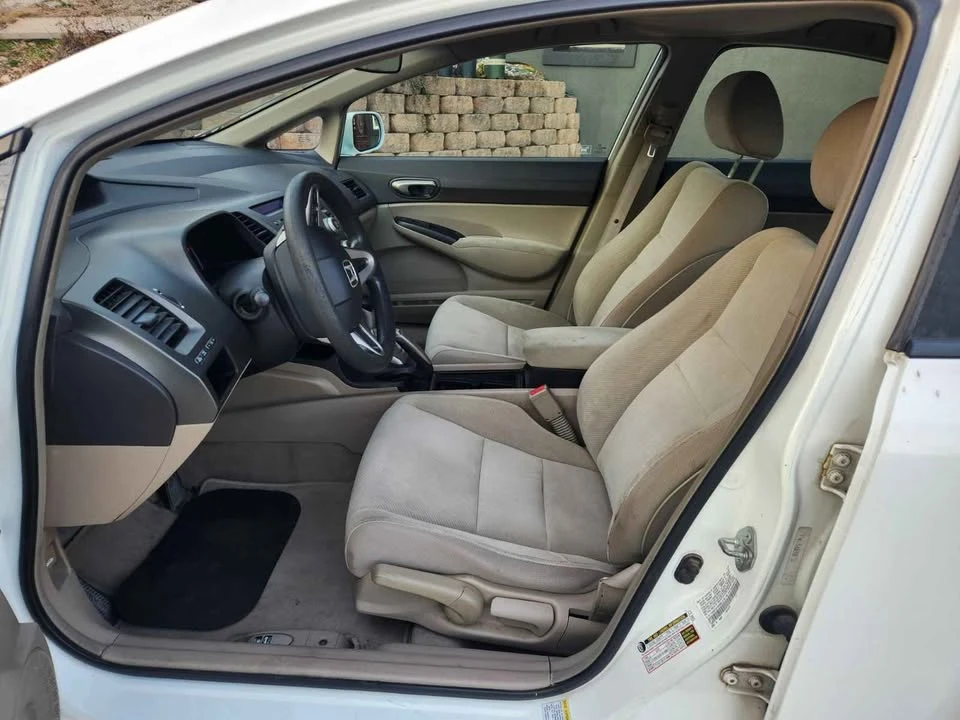 2009 Honda Civic 8th Gen - Image 10 of 17