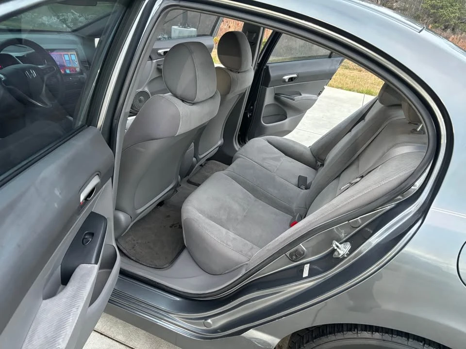 2009 Honda Civic 8th Gen - Image 8 of 19