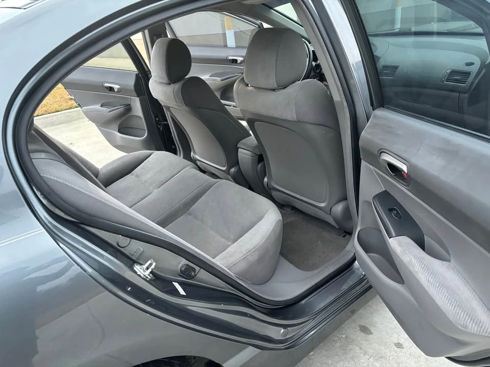 2009 Honda Civic 8th Gen - Image 10 of 19