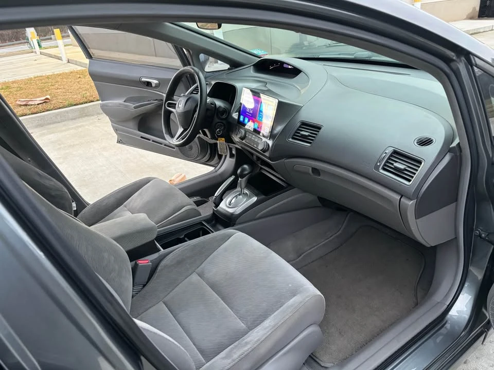 2009 Honda Civic 8th Gen - Image 13 of 19