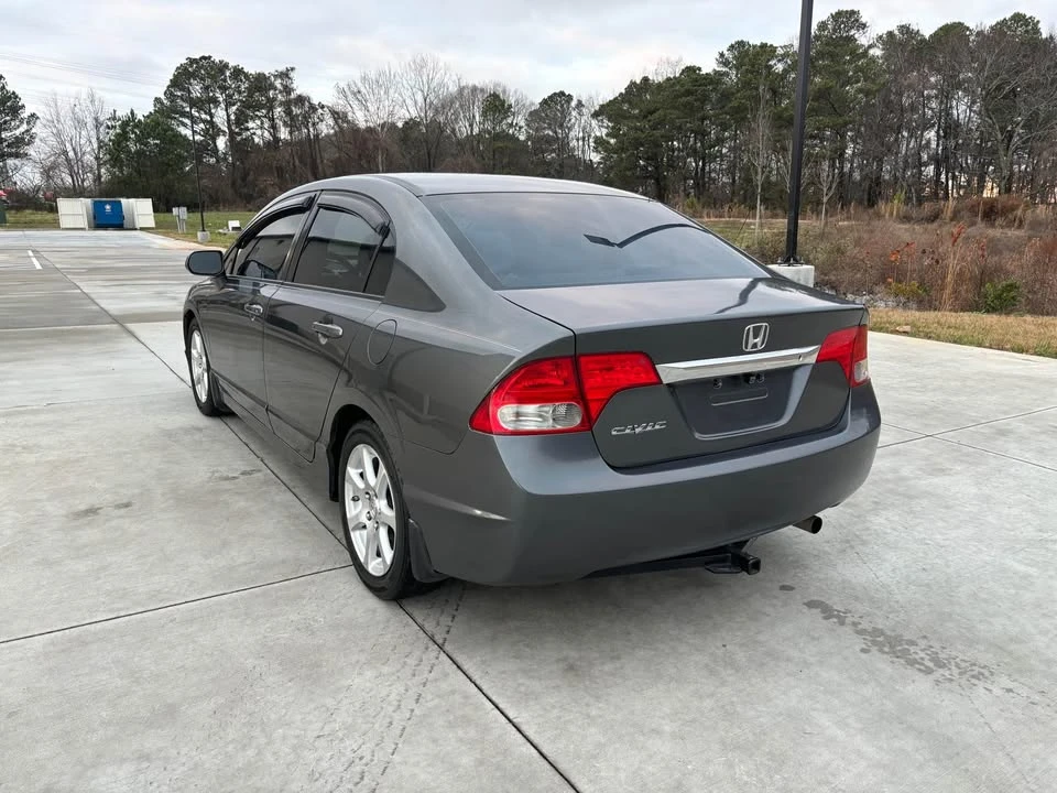 2009 Honda Civic 8th Gen - Image 4 of 19