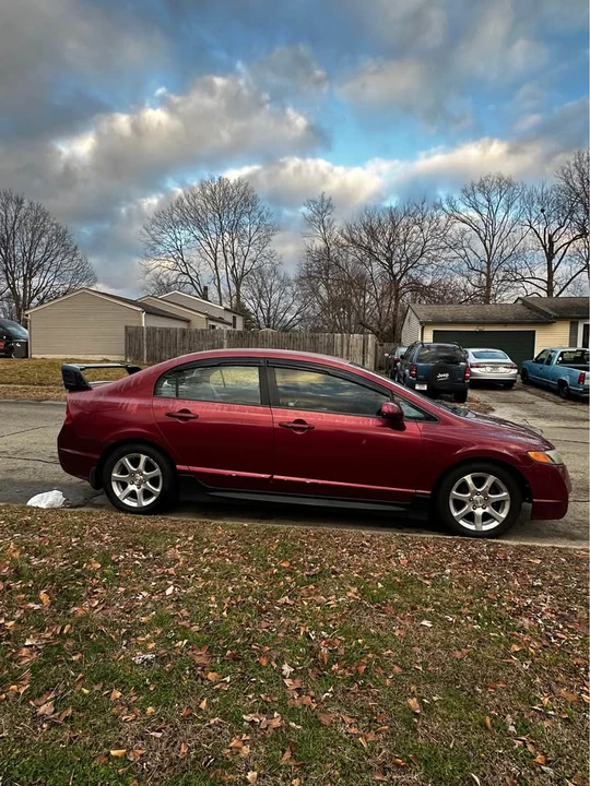 2009 Honda Civic 8th Gen - Image 3 of 11