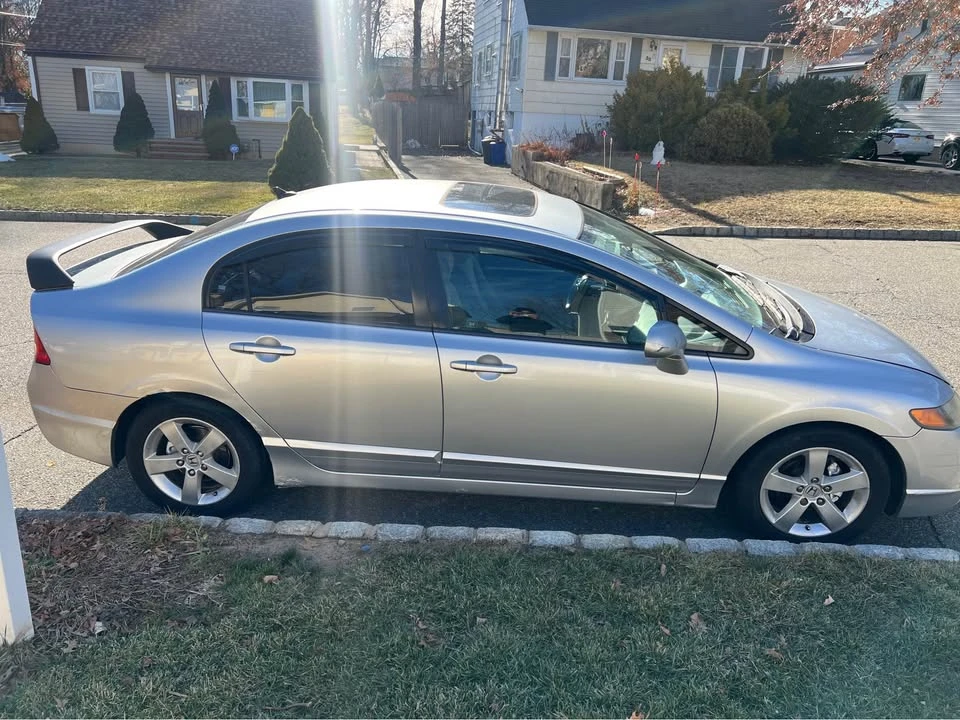 2009 Honda Civic 8th Gen - Image 3 of 10