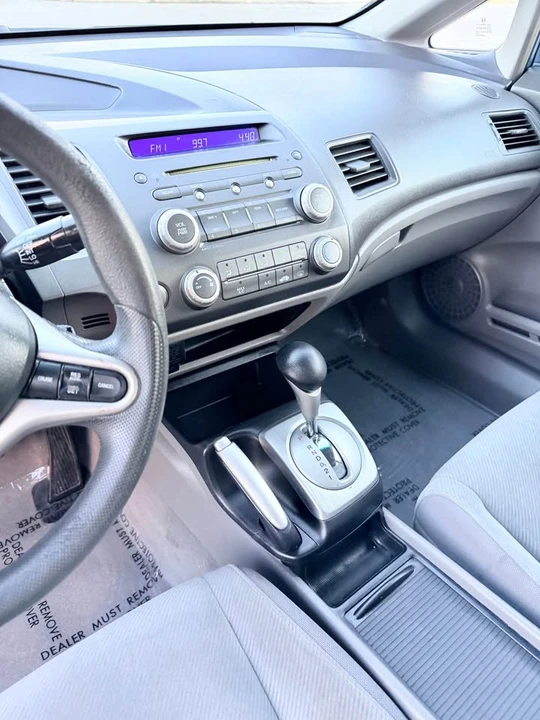 2009 Honda Civic 8th Gen - Image 10 of 20