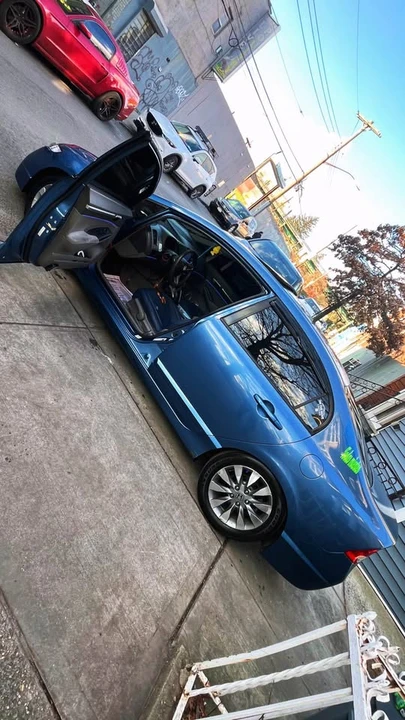 2009 Honda Civic 8th Gen - Image 7 of 19