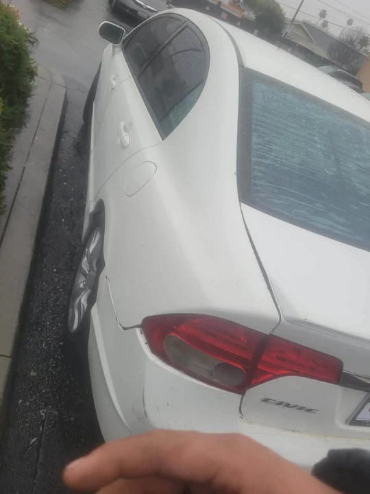 2009 Honda Civic 8th Gen - Image 4 of 4